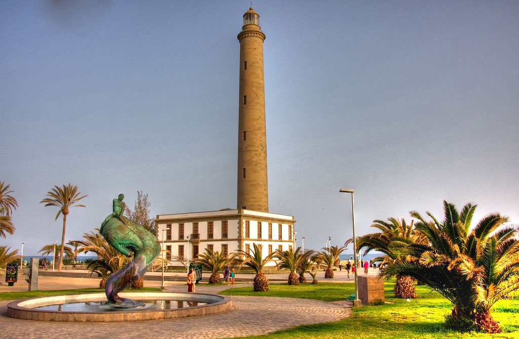 Faro de Maspalomas junto a las dunas, Gran Canaria